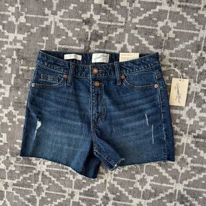 NWT Universal Thread 2 Denim Short Vintage Midi Raw Hem Distressed Dark Wash